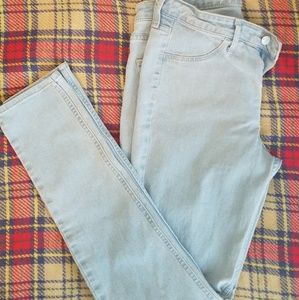 4 Pairs of H&M NEVER WORN Jeans $10 Size 29